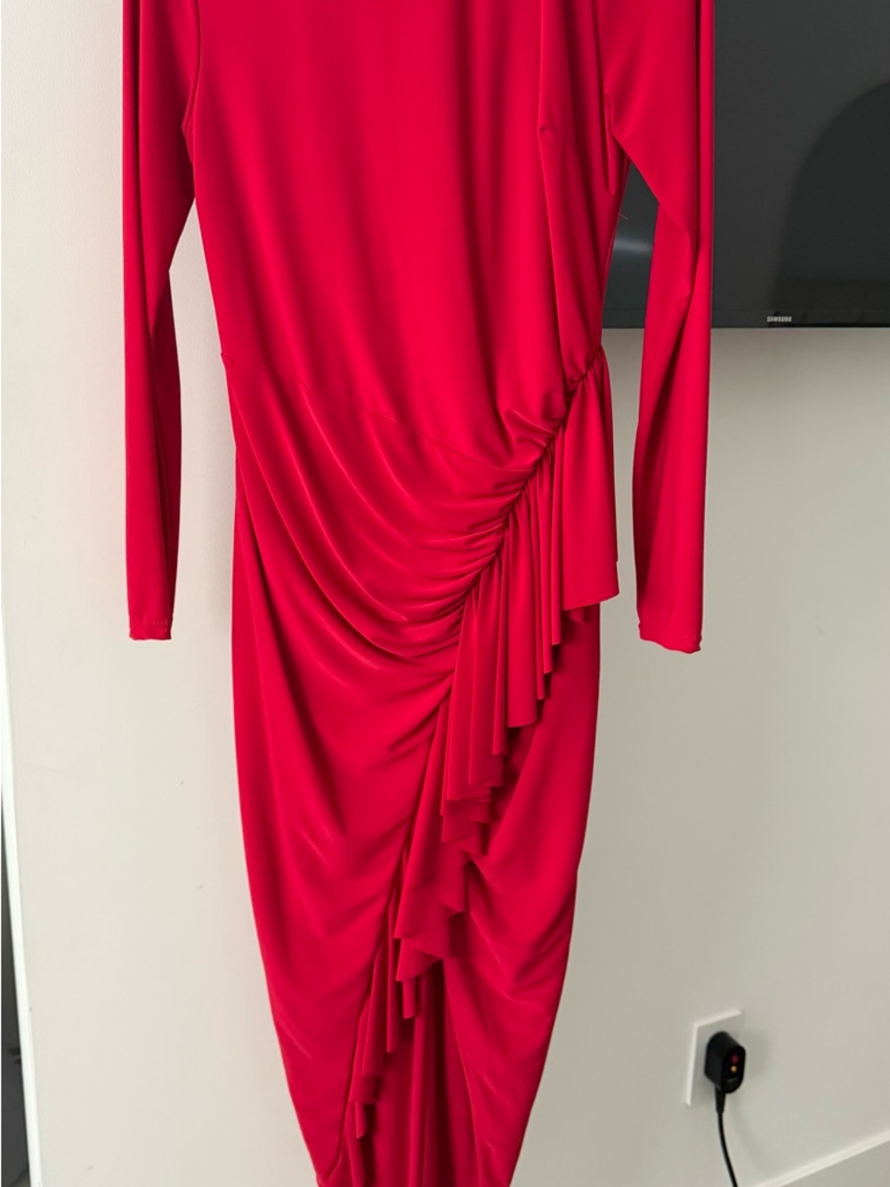 Club L Elegant Red Draped Long-Sleeve Women's Dress